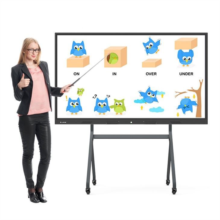 Gagnvirkur skjár fyrir skólakennslu